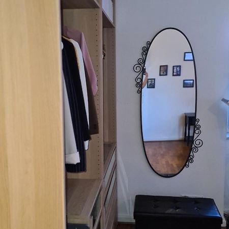 Gemuetliches Zimmer In Einer Altbauwohnung In Der Stadt Wurzburg Exterior photo